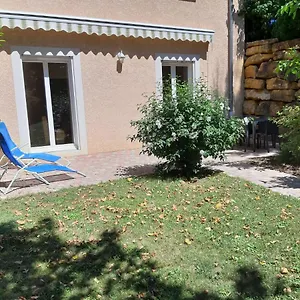 Dans Propriété Calme En Pleine Nature Appartement
